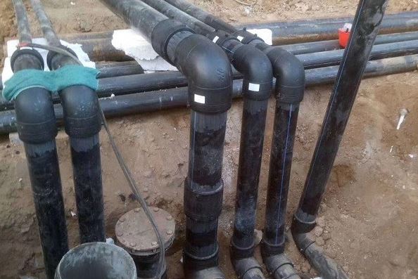 फ्यूजन तकनीक HDPE फिटिंग के लीक-प्रूफ गुणों को कैसे प्रभावित करती है?